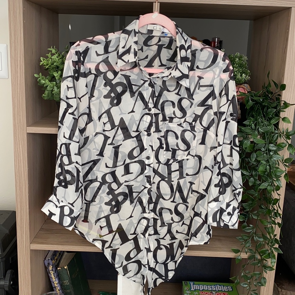 Cleo size large sheer letter print blouse